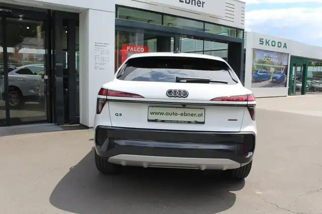 Audi Q3 TFSI quattro 150 kW intense Ansicht 5