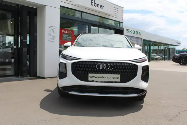 Audi Q3 TFSI quattro 150 kW intense Ansicht 2