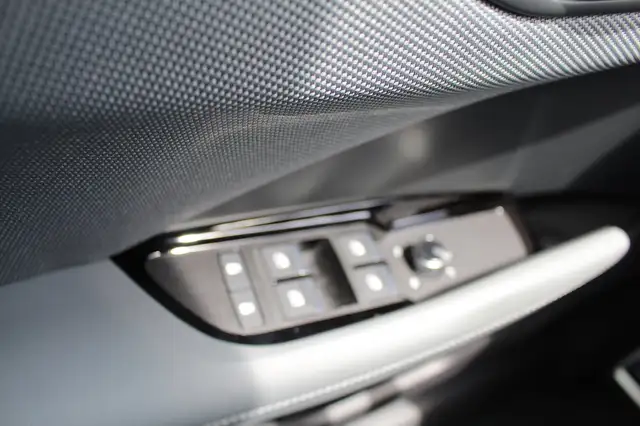 Audi Q3 TFSI quattro 150 kW intense Ansicht 32