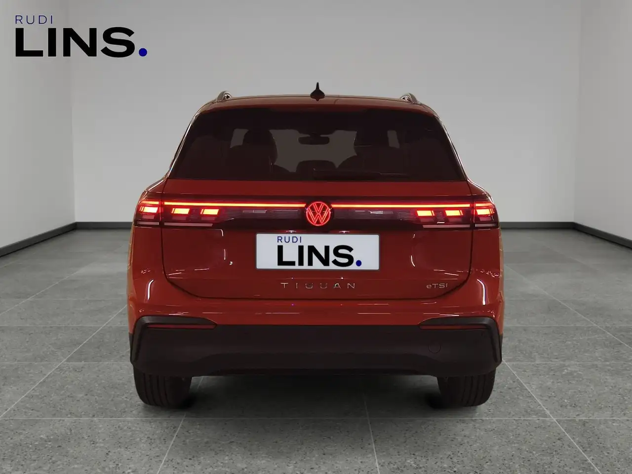 Volkswagen Tiguan Friends eTSI DSG 4