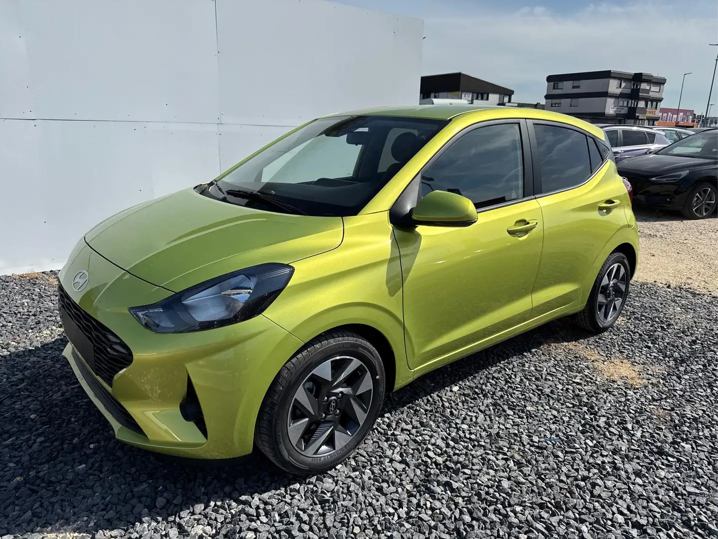 Hyundai i10 STYLE AUT NAVI SHZ TEMPOMAT 1.0 46,3kW/63PS AUT... Verde - 1
