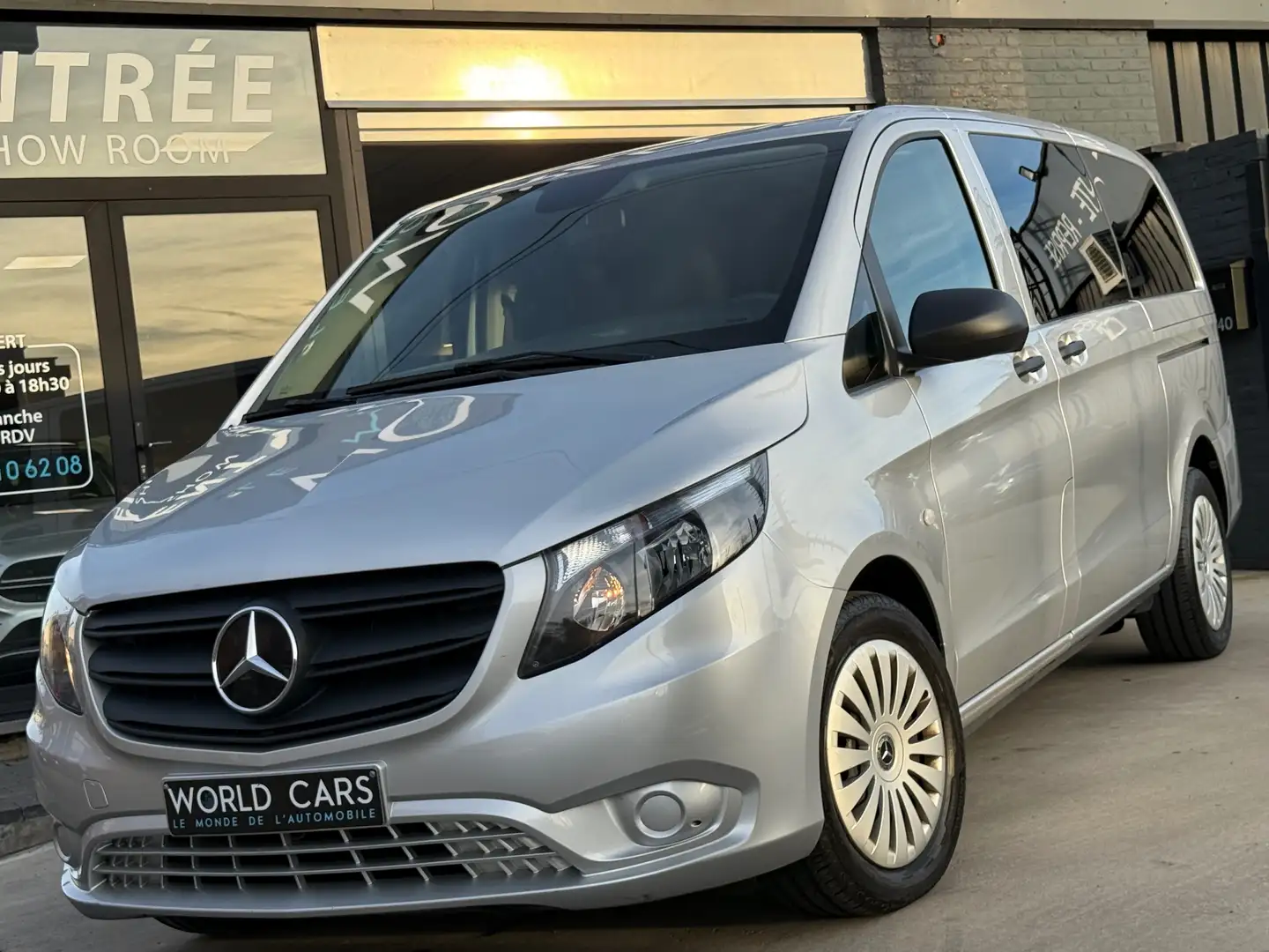 Mercedes-Benz Vito 2.0D 9PLACES LONG CHASSIS DOUBLE PORTE LATERAL Gris - 1