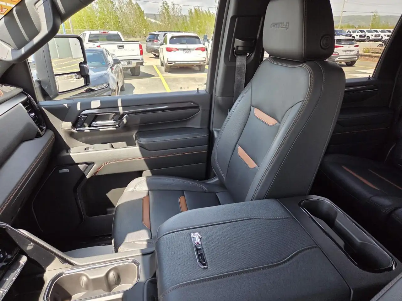 GMC Sierra 2500 photo GMC Sierra 2500