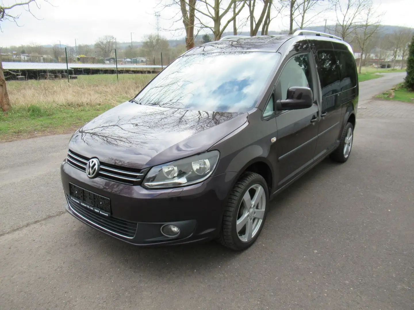 Volkswagen Caddy Maxi Highline 1.6 TDI 1.Hd/Klima/Stdhzg... Burdeos - 1