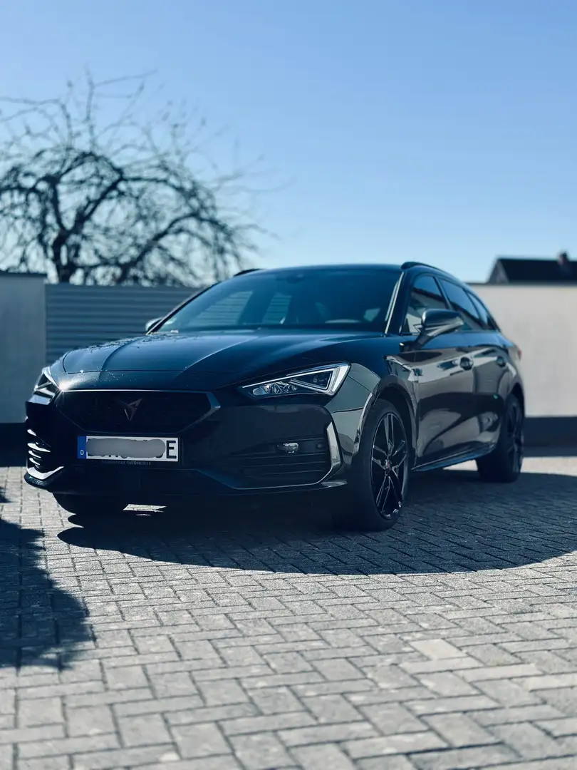 CUPRA Leon Sportstourer 1.4 e-Hybrid (180 kW System) VZ Schwarz - 2