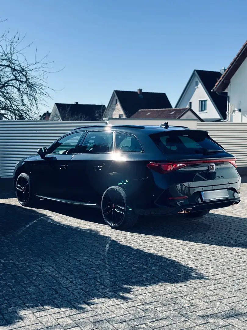 CUPRA Leon Sportstourer 1.4 e-Hybrid (180 kW System) VZ Schwarz - 1