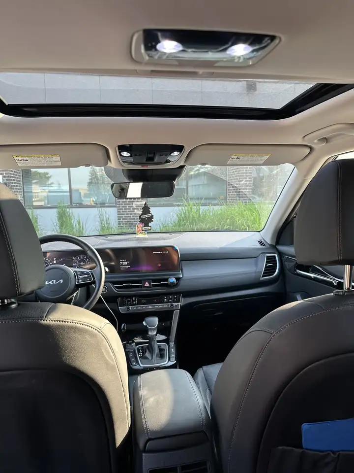 Kia Seltos снимка Kia Seltos