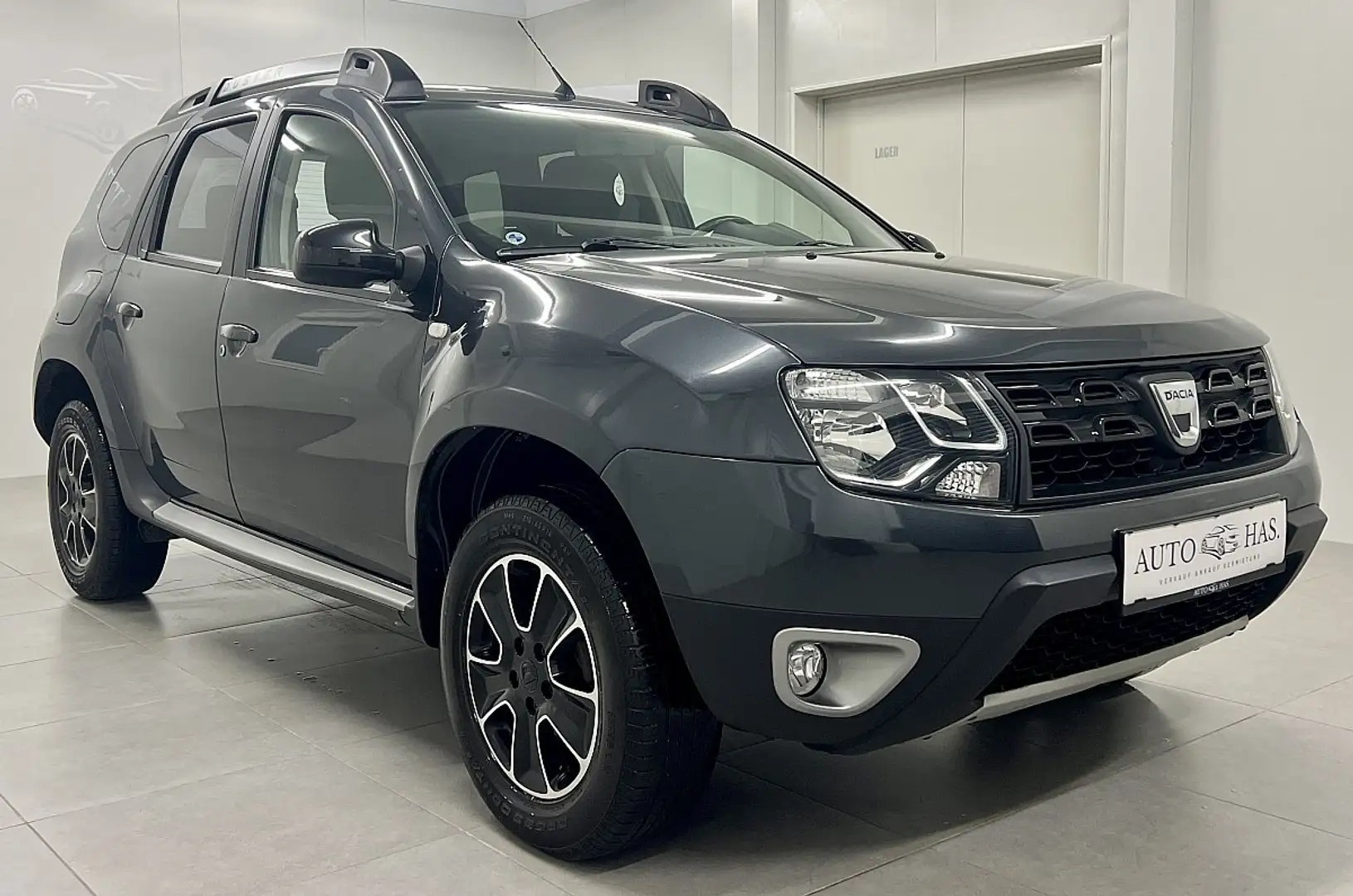 Dacia Duster Blackshadow dCi 110 S&S 4WD Grau - 2