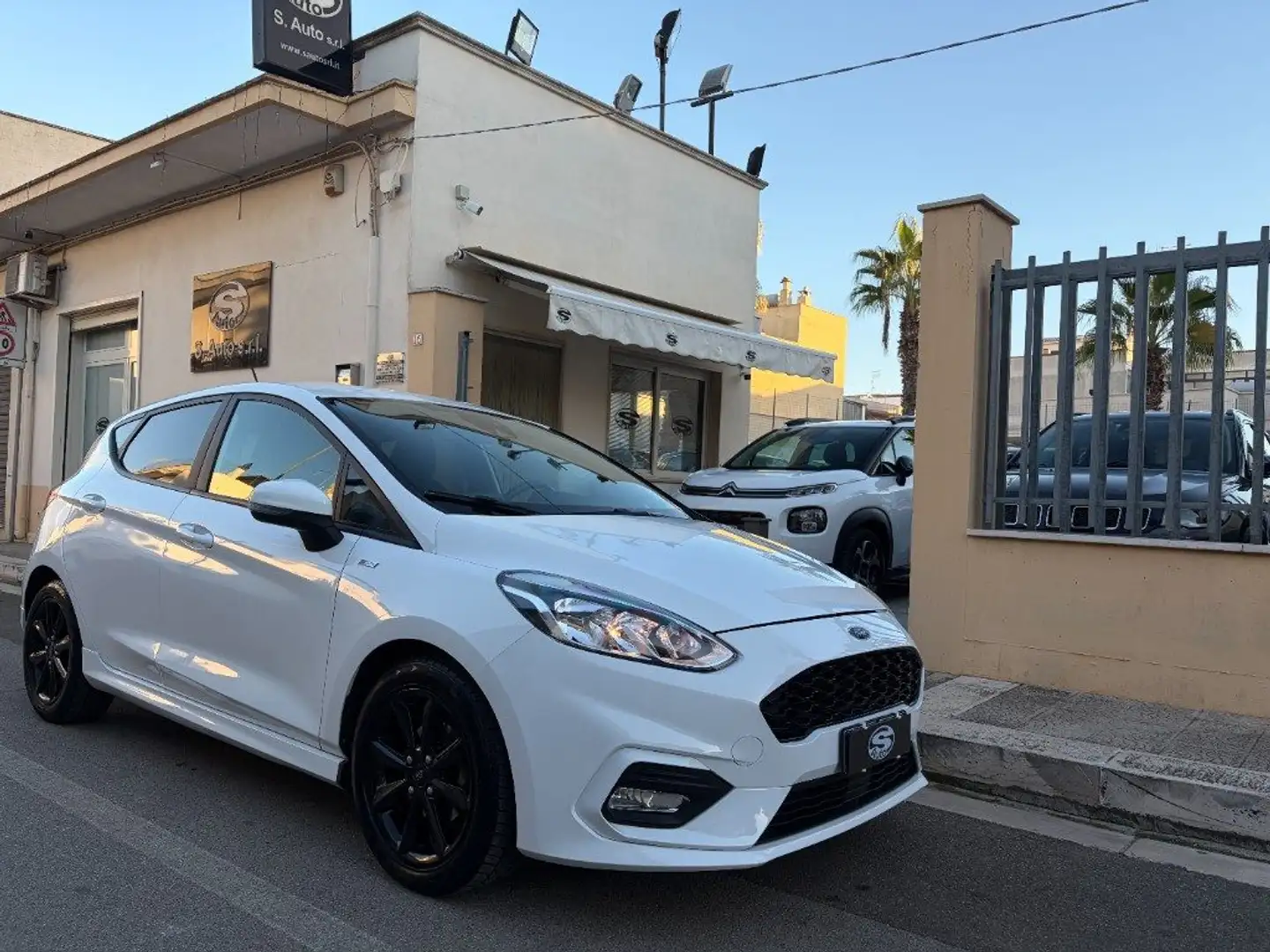 Ford Fiesta 1.5 TDCi 86Cv ST-Line Weiß - 1