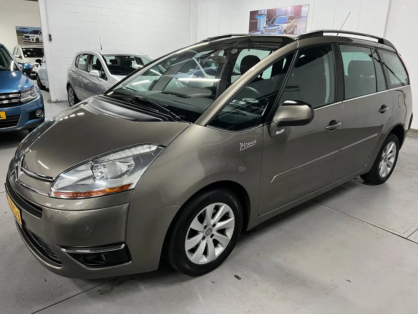 Citroen Grand C4 Picasso 1.6 THP Business EB6V 7p. Automaat Bruin - 2