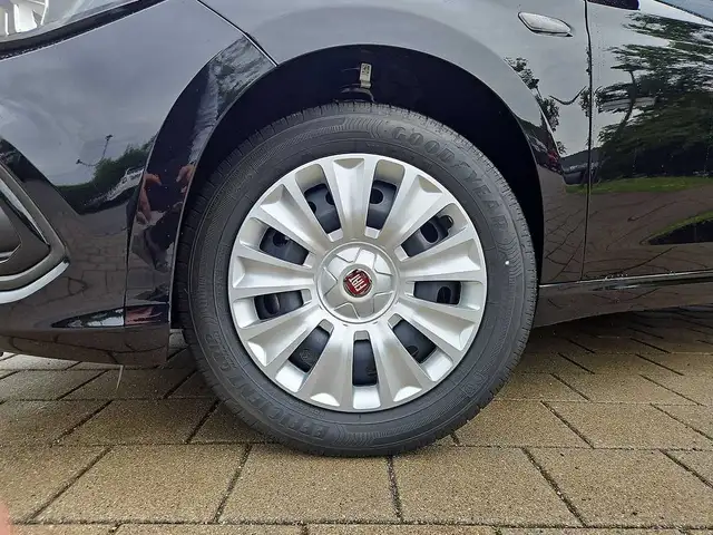 Fiat Tipo view 9