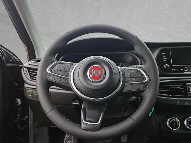 Fiat Tipo view 11