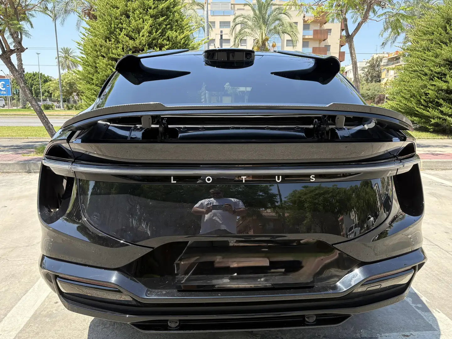 Lotus Eletre S Iva Deducible - 2