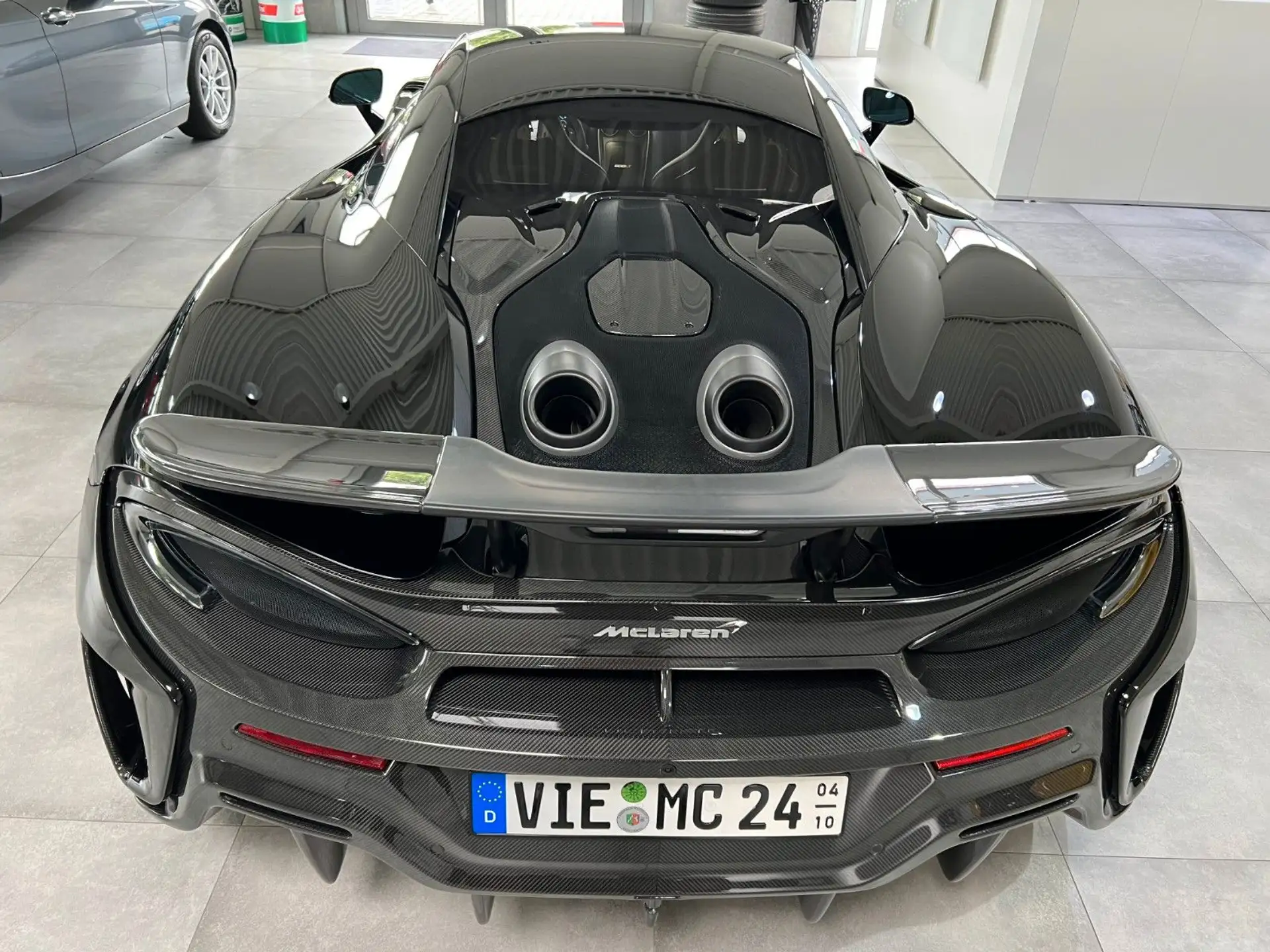 맥라렌 600LT 2021 블랙 사진 7