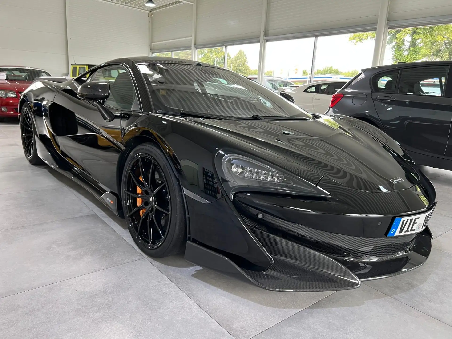 맥라렌 600LT 2021 블랙 사진 3
