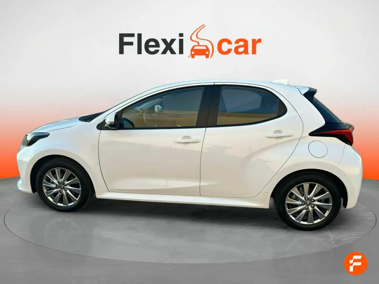 Toyota Yaris 1.5 120H Active Plus Blanco - 2