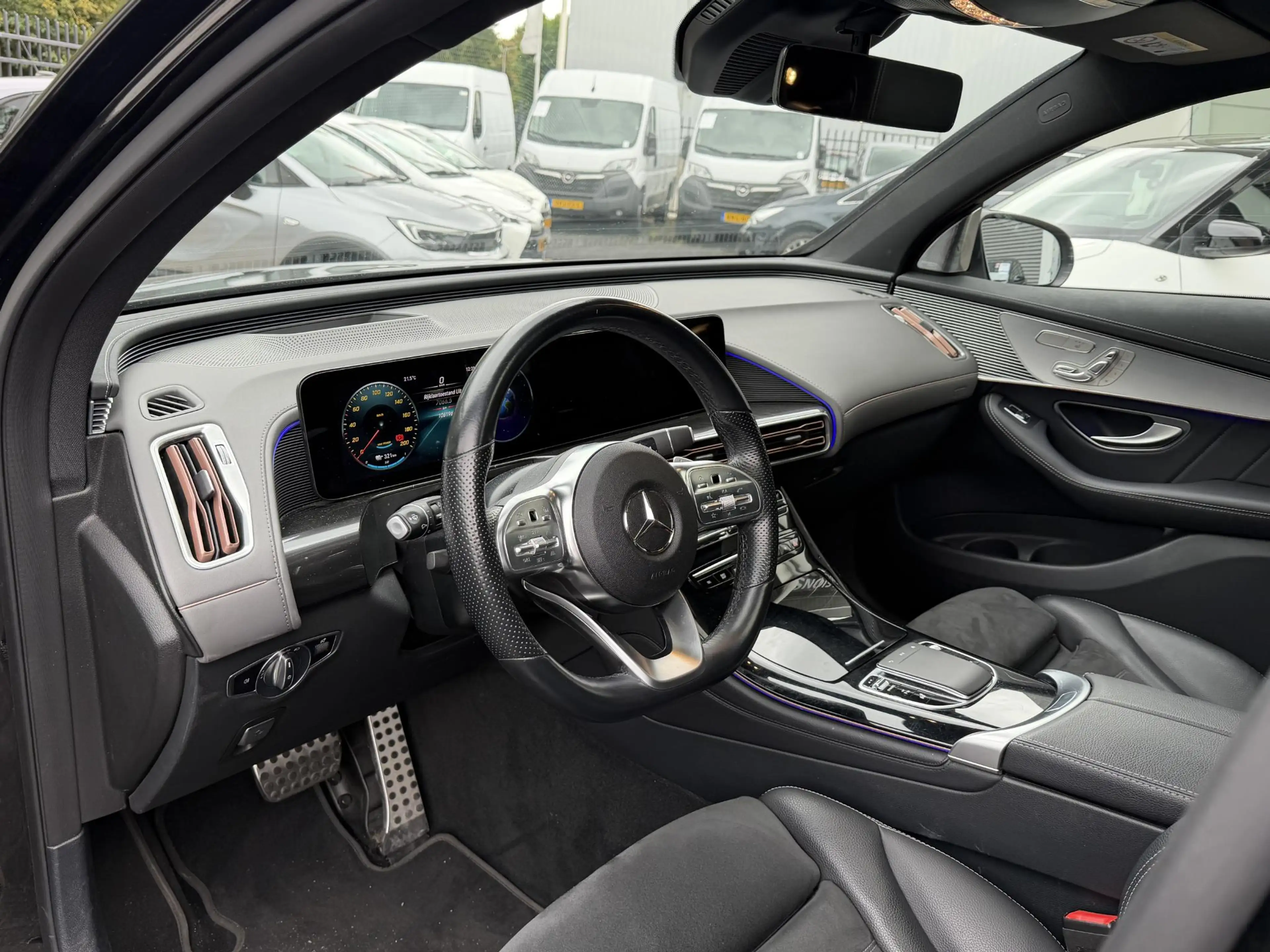 Mercedes-Benz EQC 400 BUSINESS AMG 80 kWh ACCU 97% GARANTIE 7-2031! 4MAT — photo 9