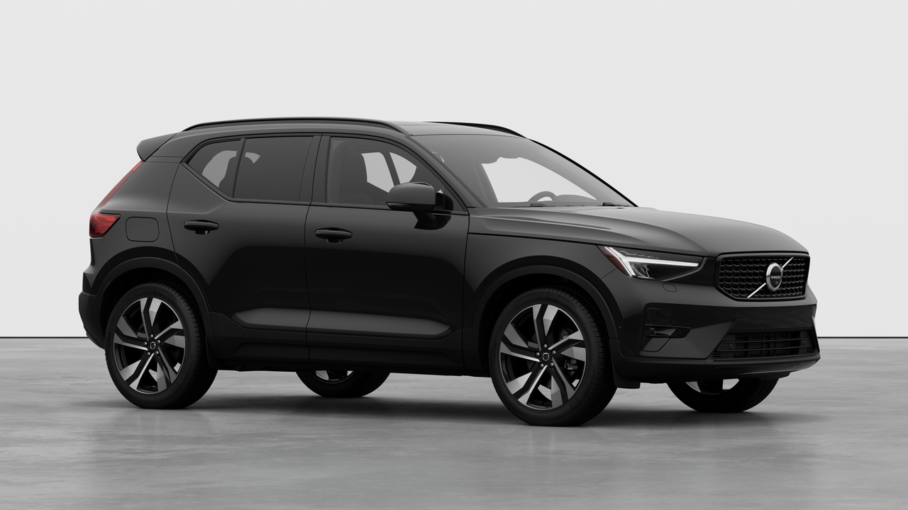 2026 Volvo XC40 Plus (Dark Theme) alt 3
