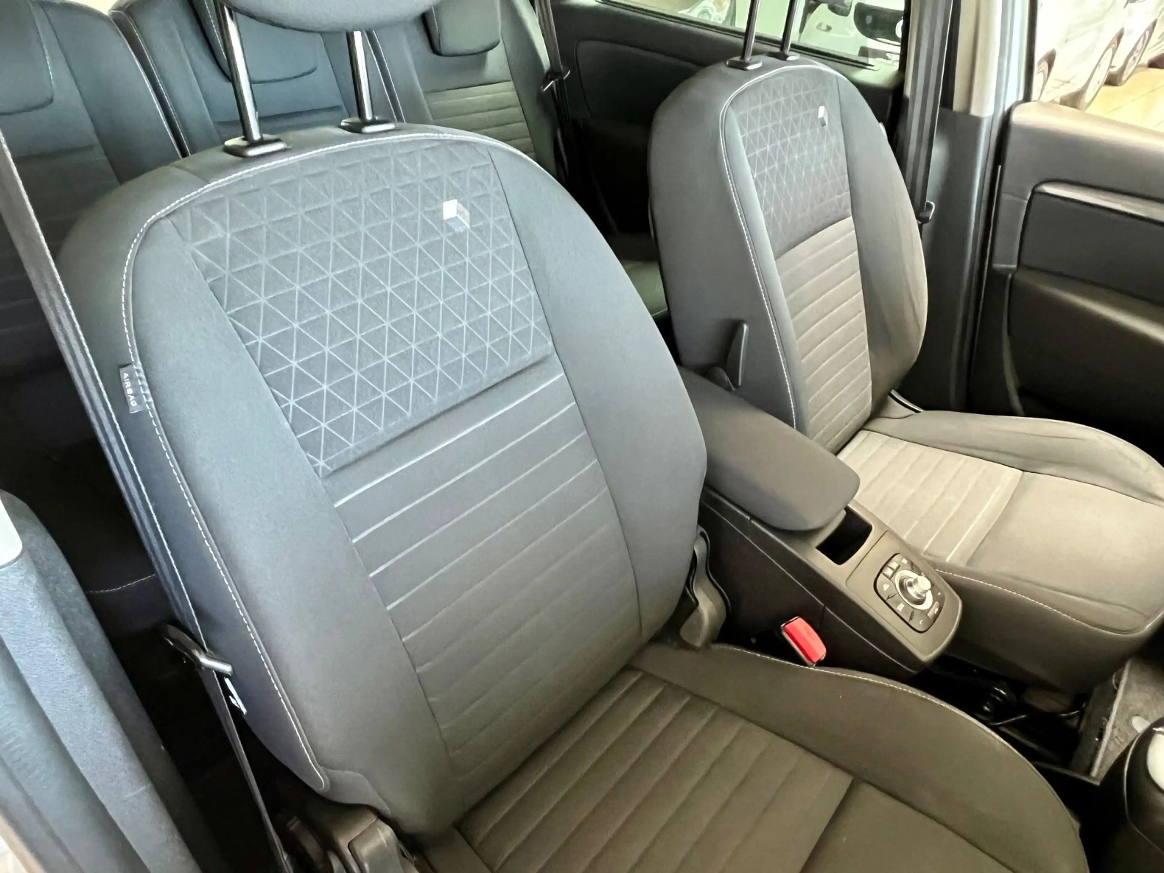 Renault Scenic III 1,2 Limited Sitzheizung/Klima — photo 10