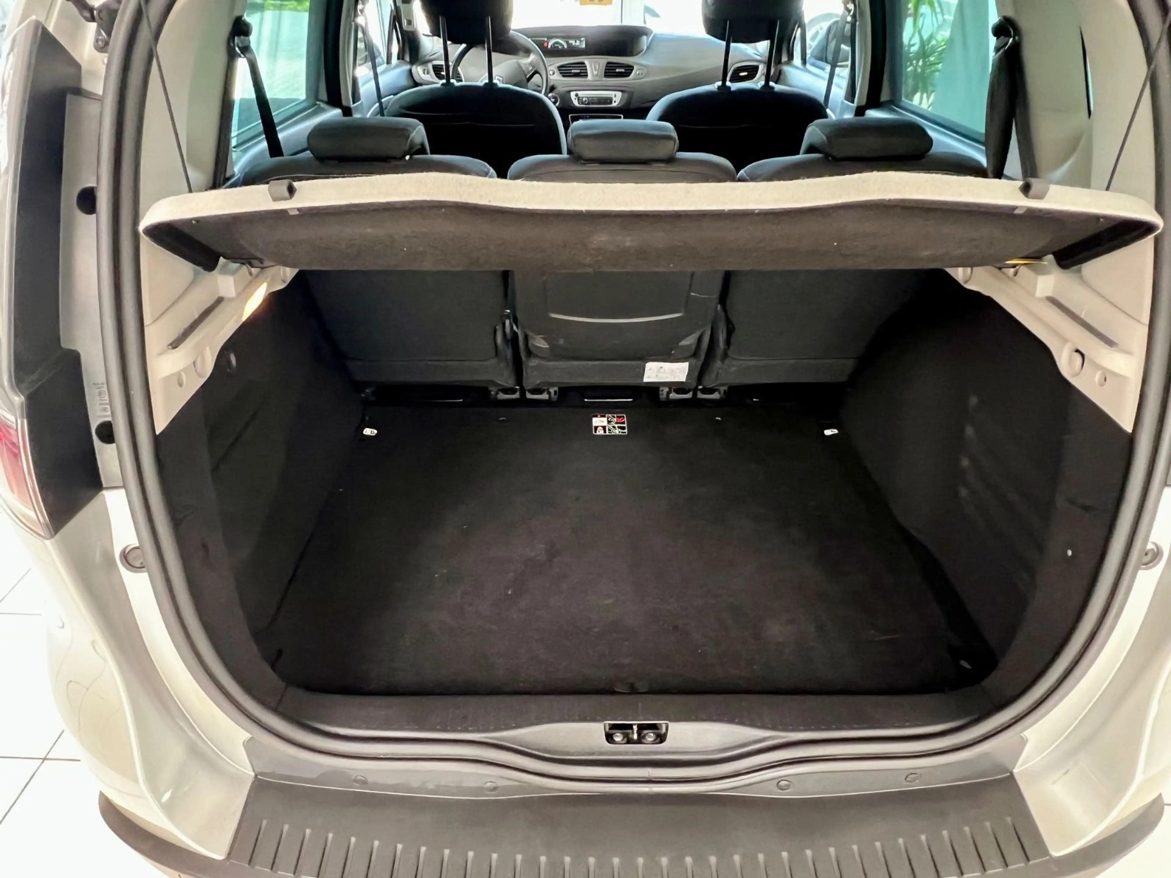 Renault Scenic III 1,2 Limited Sitzheizung/Klima — photo 12