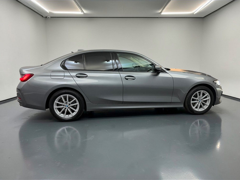 BMW 320 d Limo xDrive Shadow-Line AHK*LED*WIDE*U-FREI — photo 4