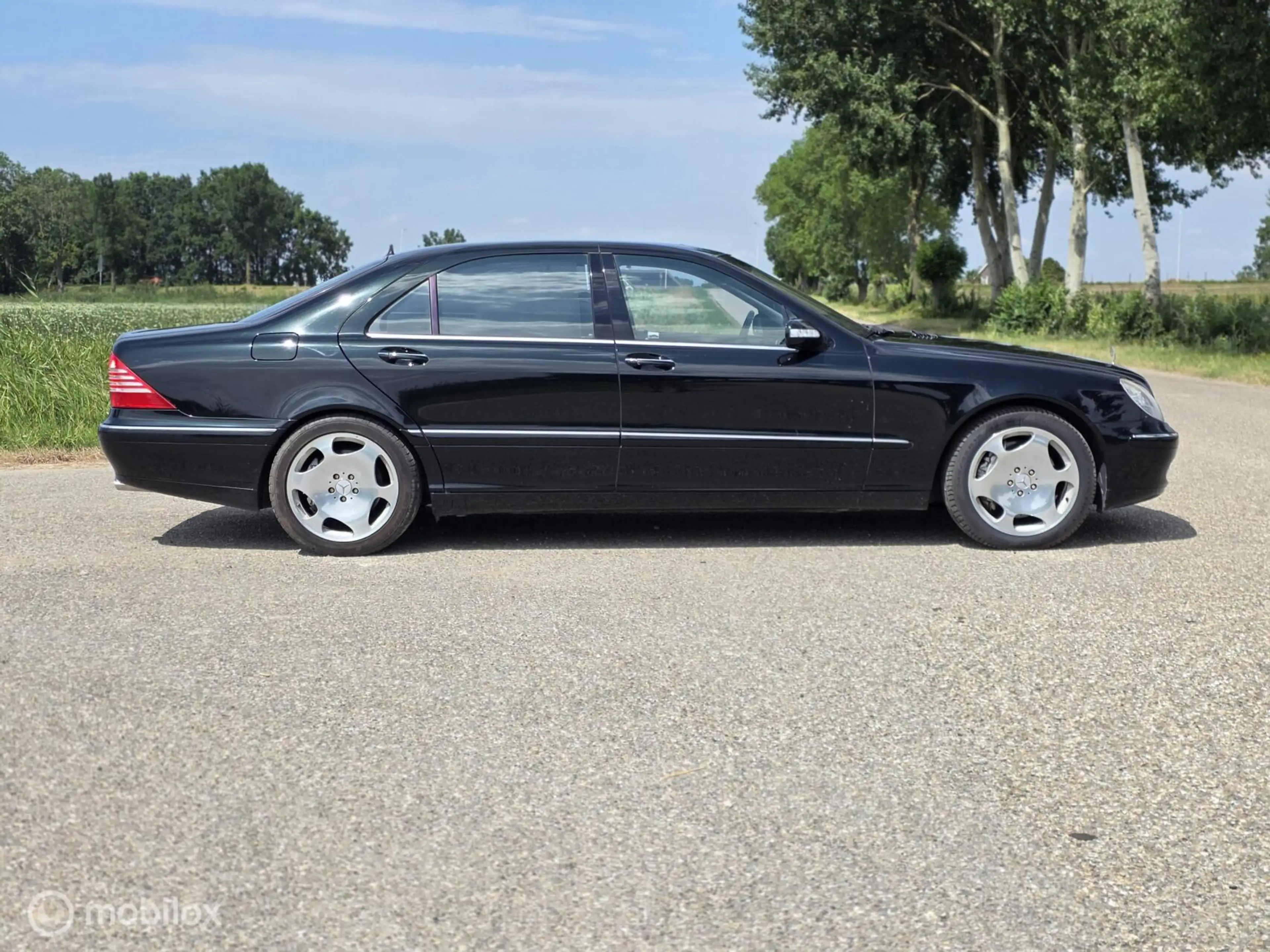 Mercedes-Benz S 600 Lang V12 biturbo — photo 9