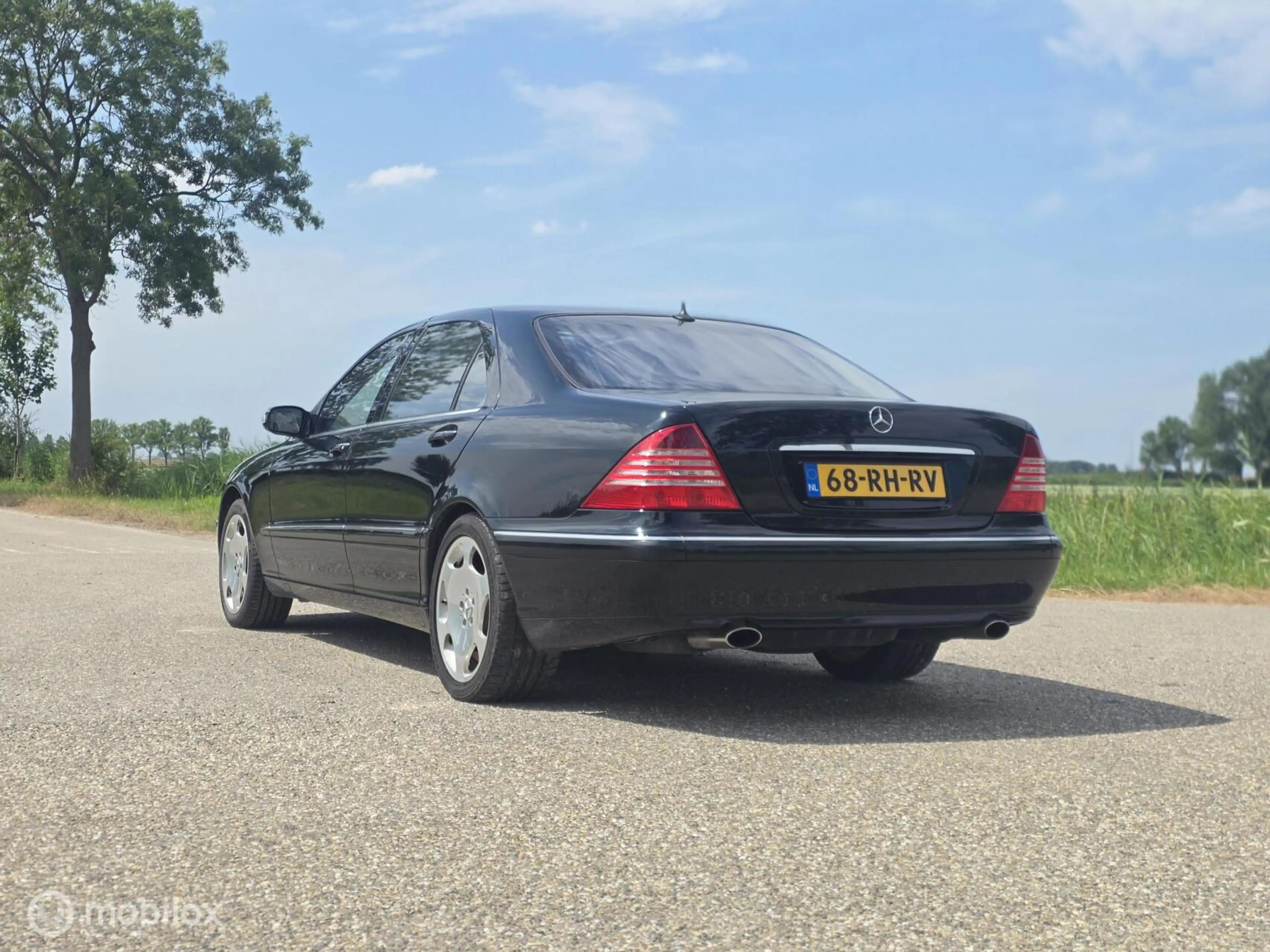 Mercedes-Benz S 600 Lang V12 biturbo — photo 5