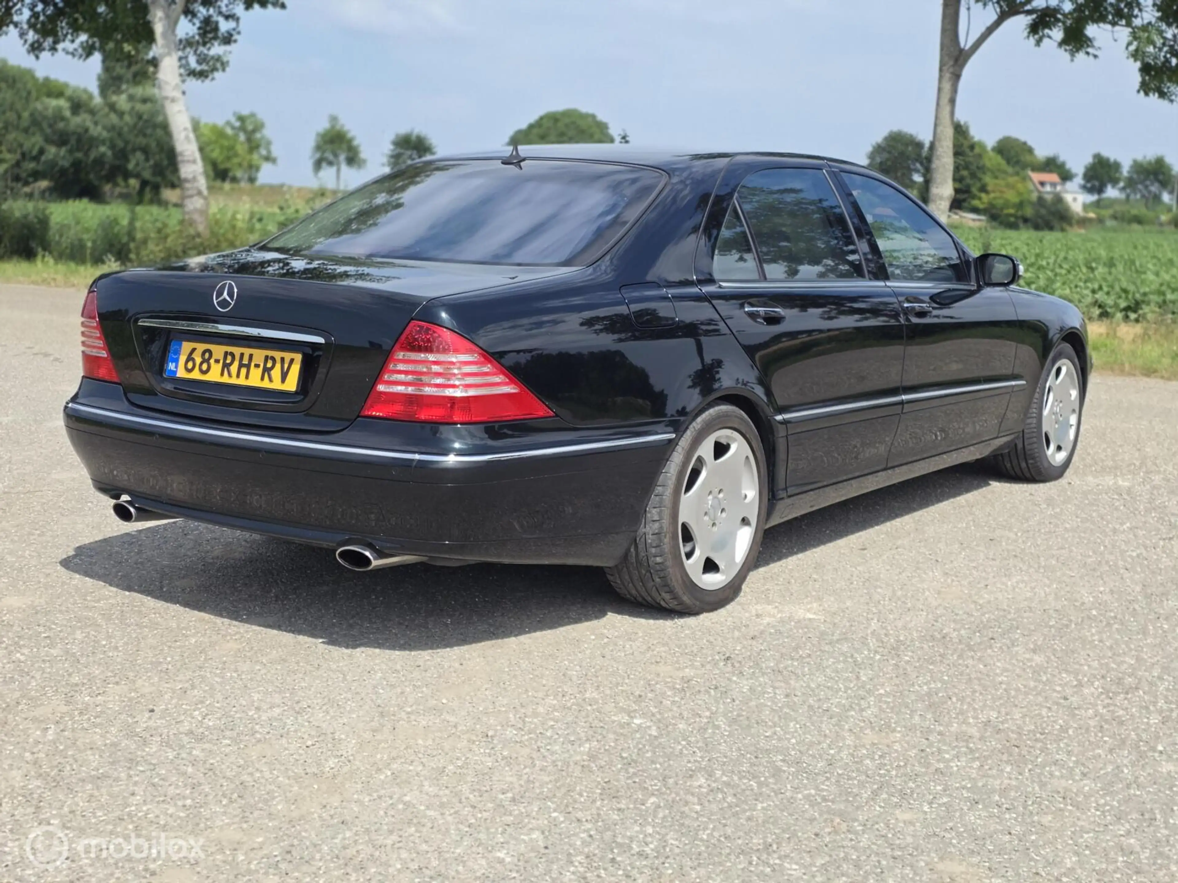 Mercedes-Benz S 600 Lang V12 biturbo — photo 8