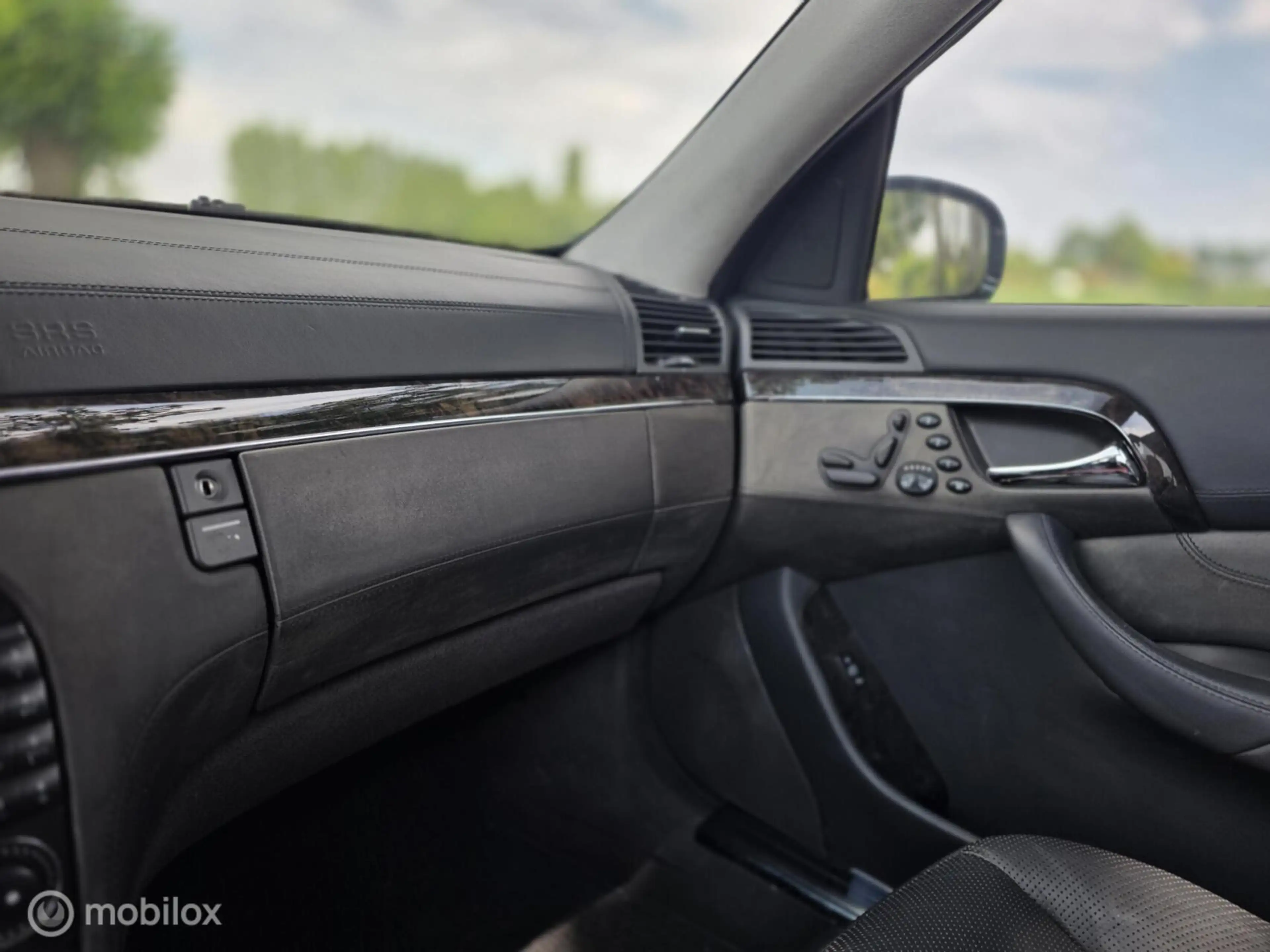 Mercedes-Benz S 600 Lang V12 biturbo — photo 30