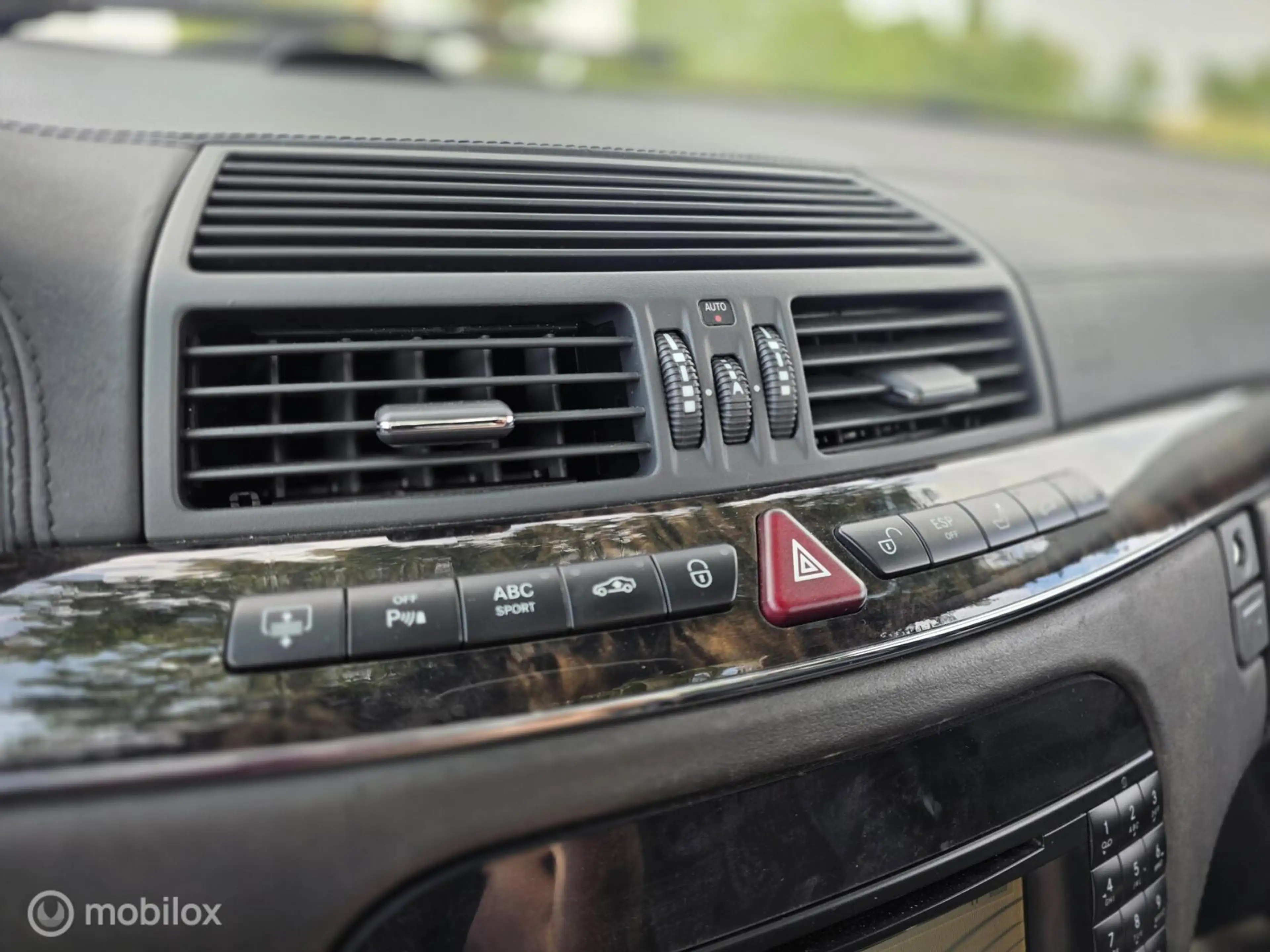 Mercedes-Benz S 600 Lang V12 biturbo — photo 26