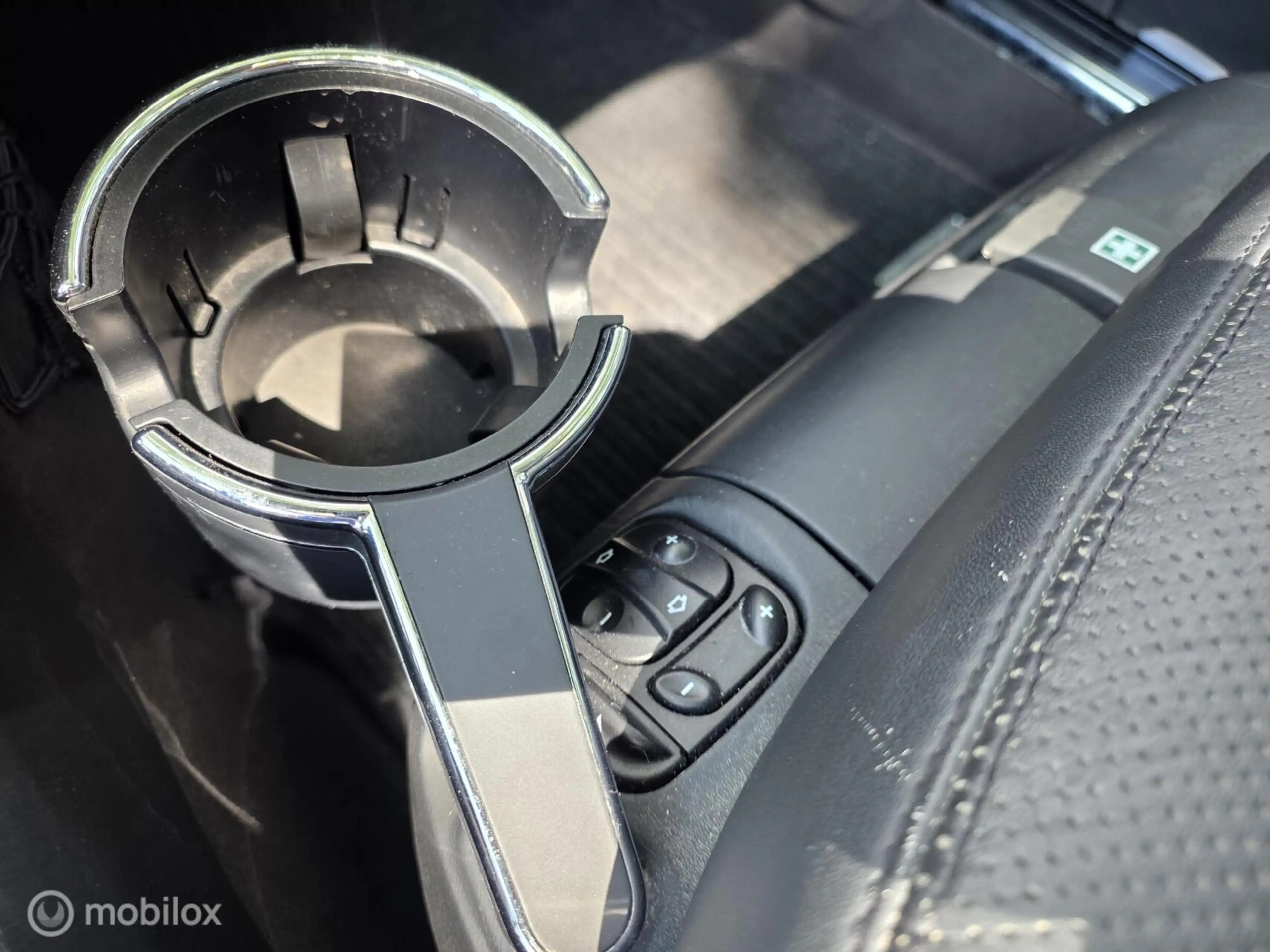 Mercedes-Benz S 600 Lang V12 biturbo — photo 29