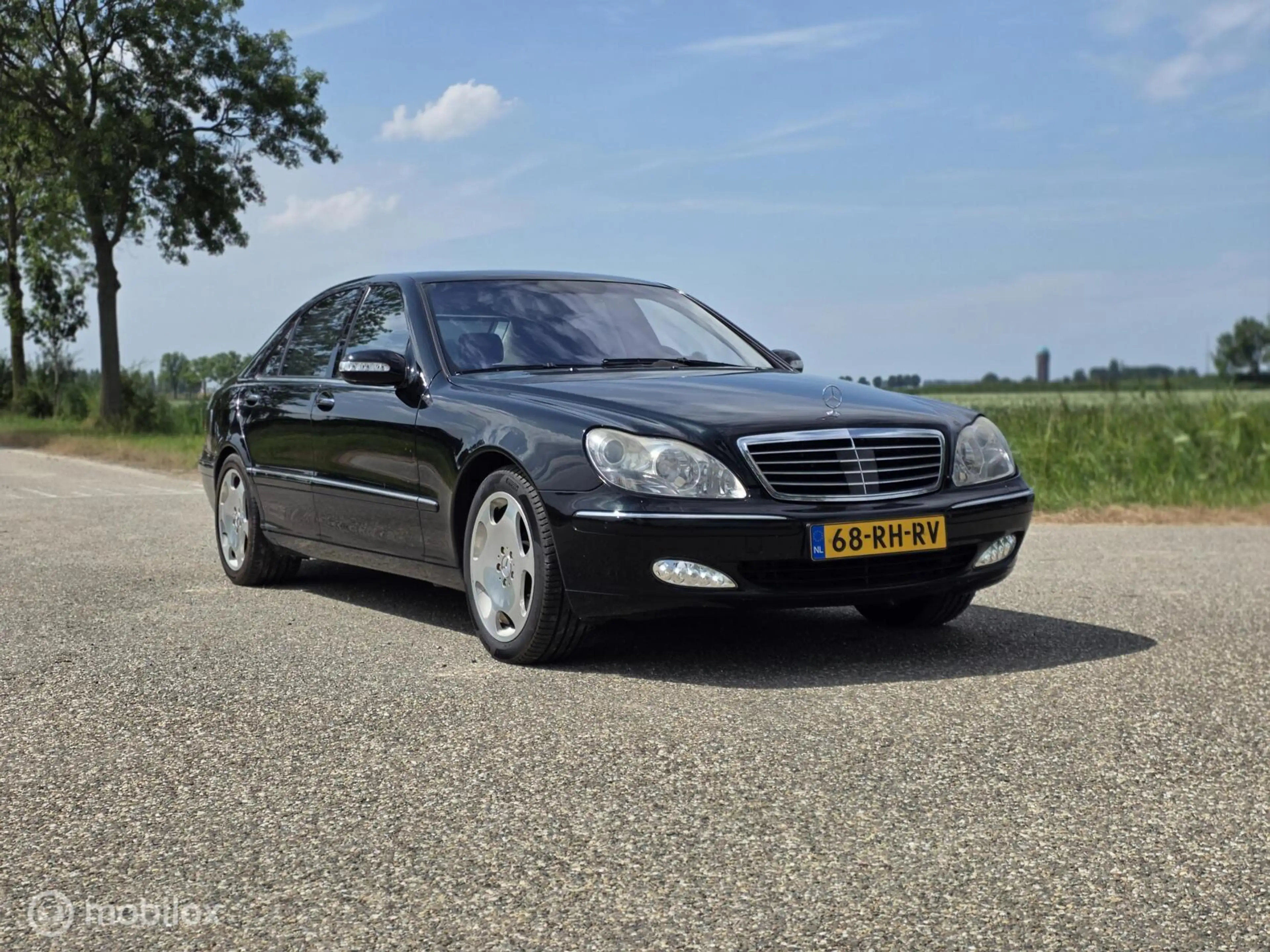 Mercedes-Benz S 600 Lang V12 biturbo — photo 11