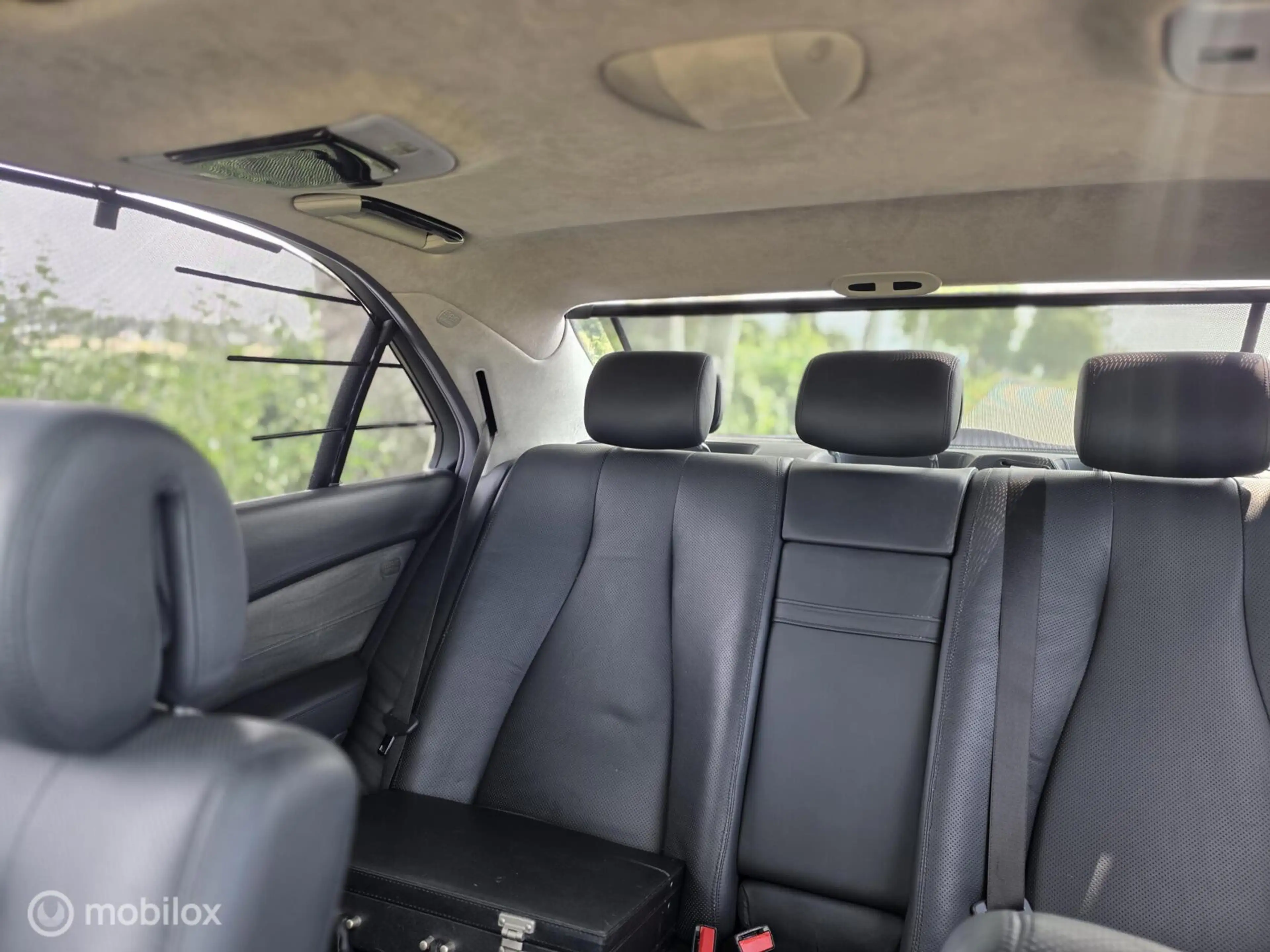 Mercedes-Benz S 600 Lang V12 biturbo — photo 37