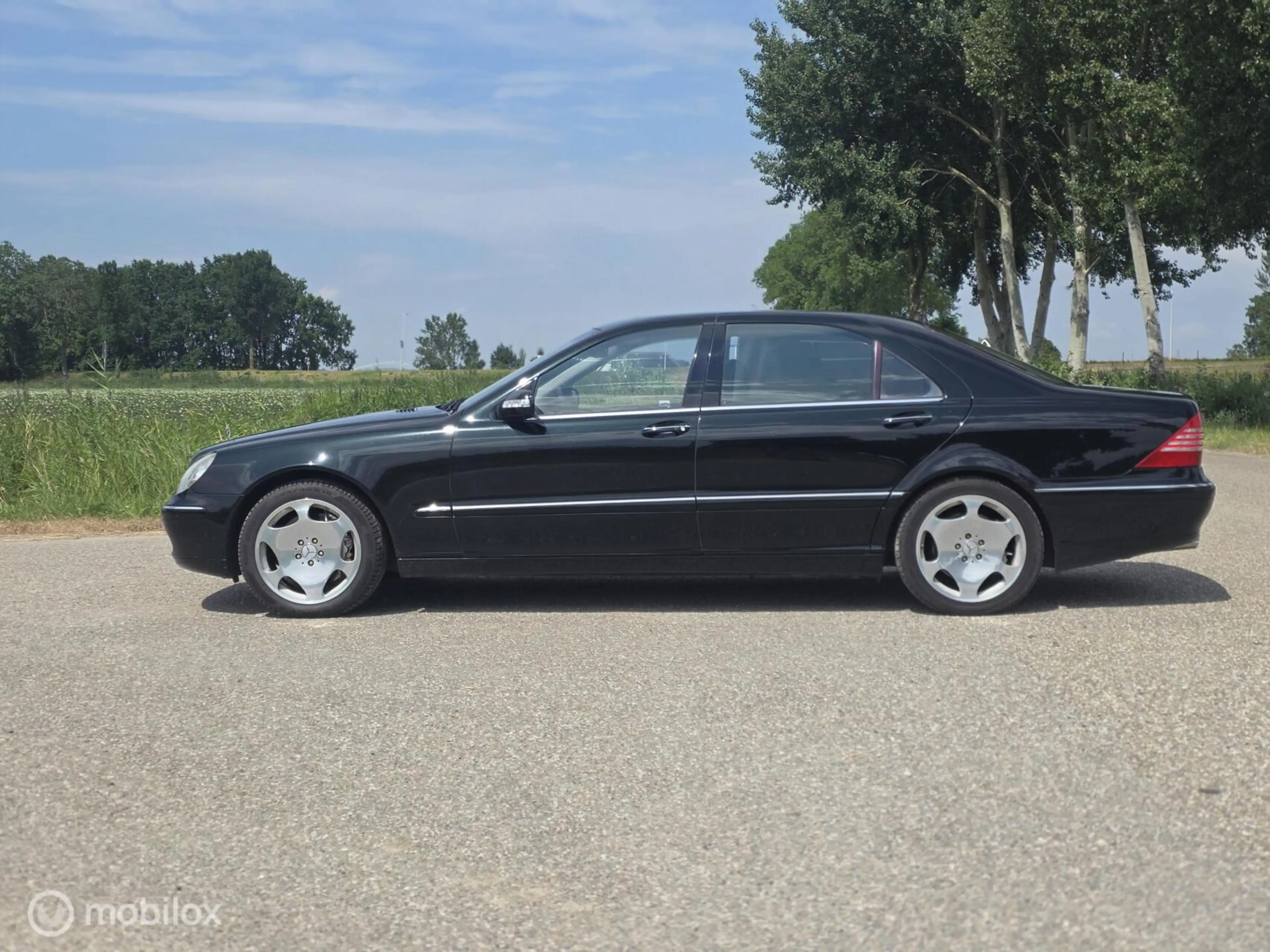 Mercedes-Benz S 600 Lang V12 biturbo — photo 3