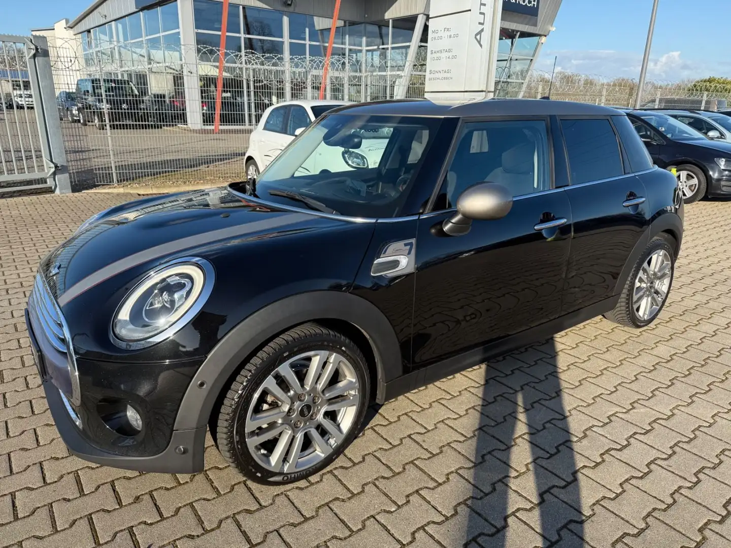 MINI Cooper D Mini 5-trg. Cooper D Seven Chili Schwarz - 1