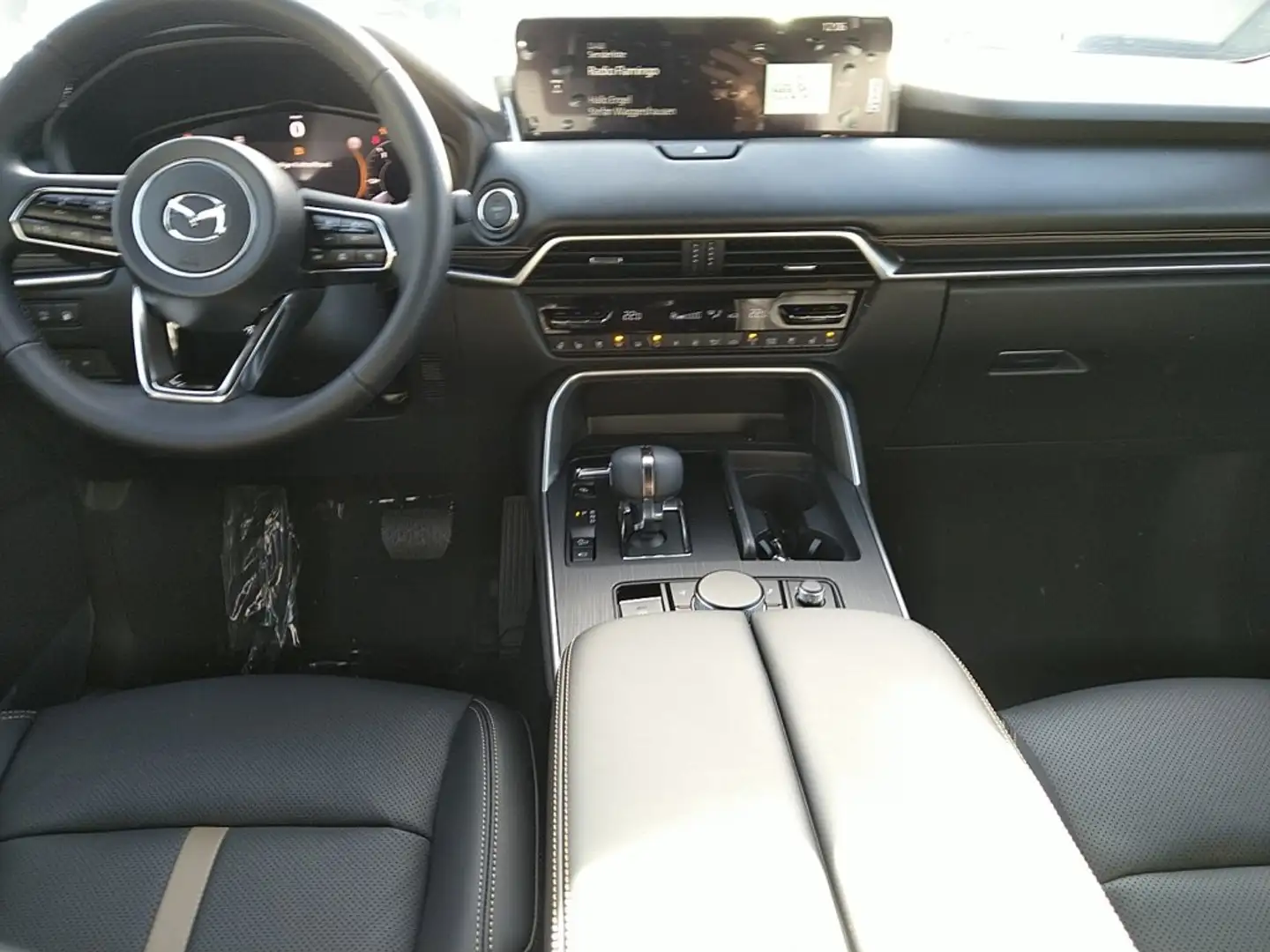Mazda CX-80 2,5 BENZIN-PHEV AUT AWD HOMURA PLUS 7SITZE Grau - 2