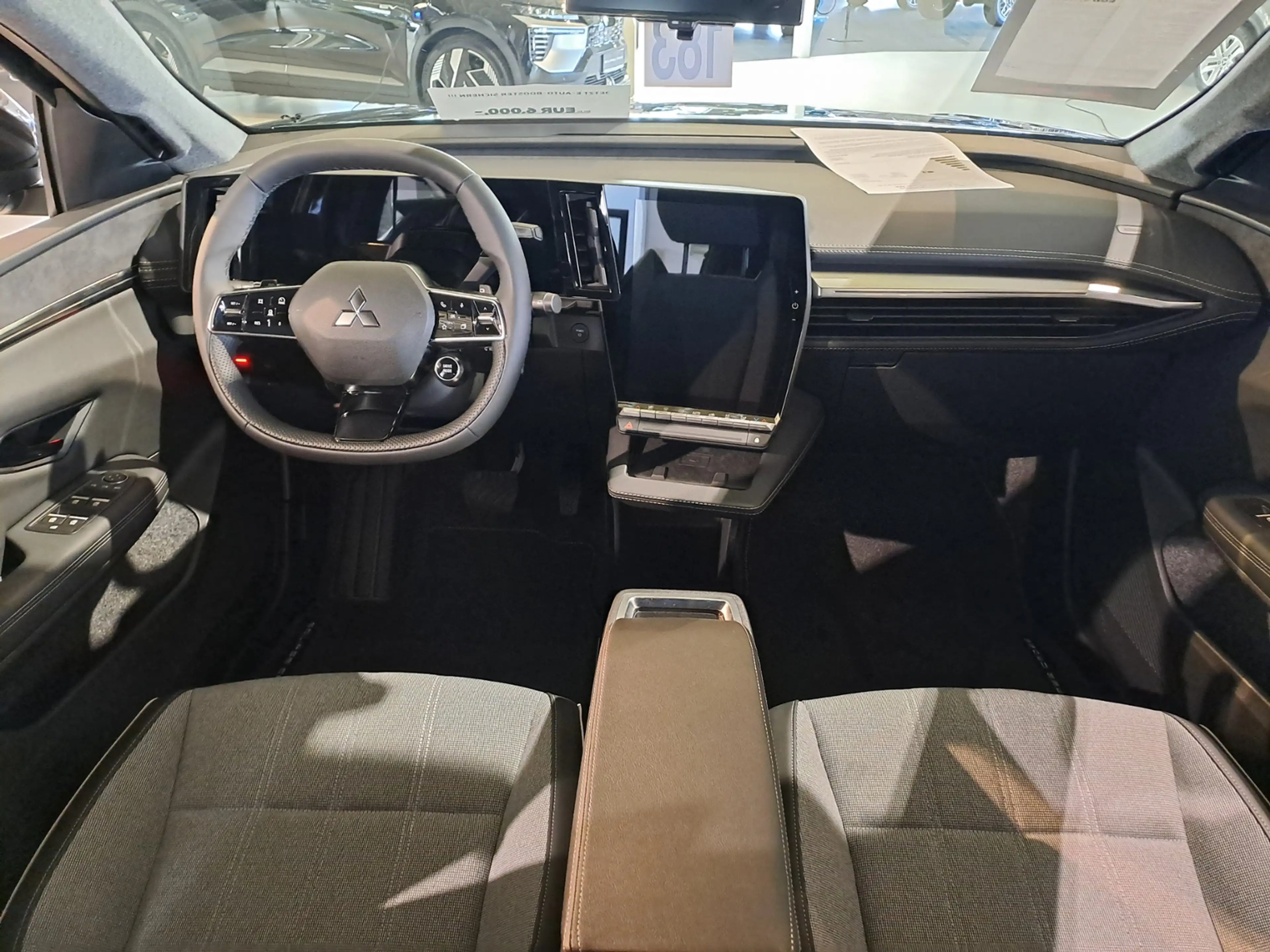 Mitsubishi Eclipse Cross 160 kW Diamant Top — photo 12