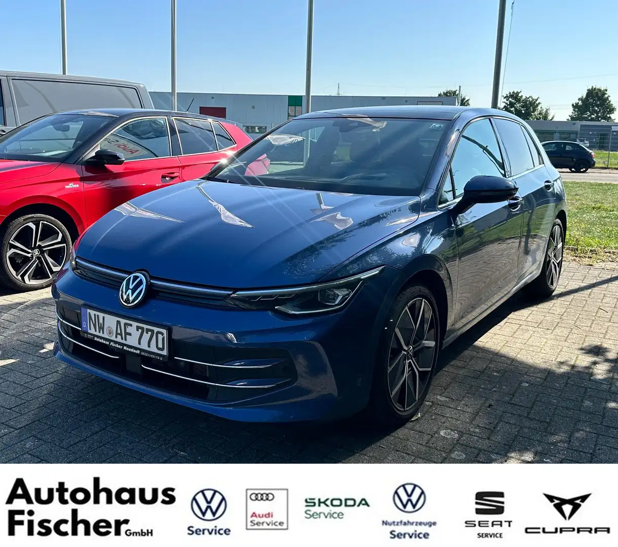 Volkswagen Golf 1.5 eTSI 110 kW Edition 50 Blau - 1
