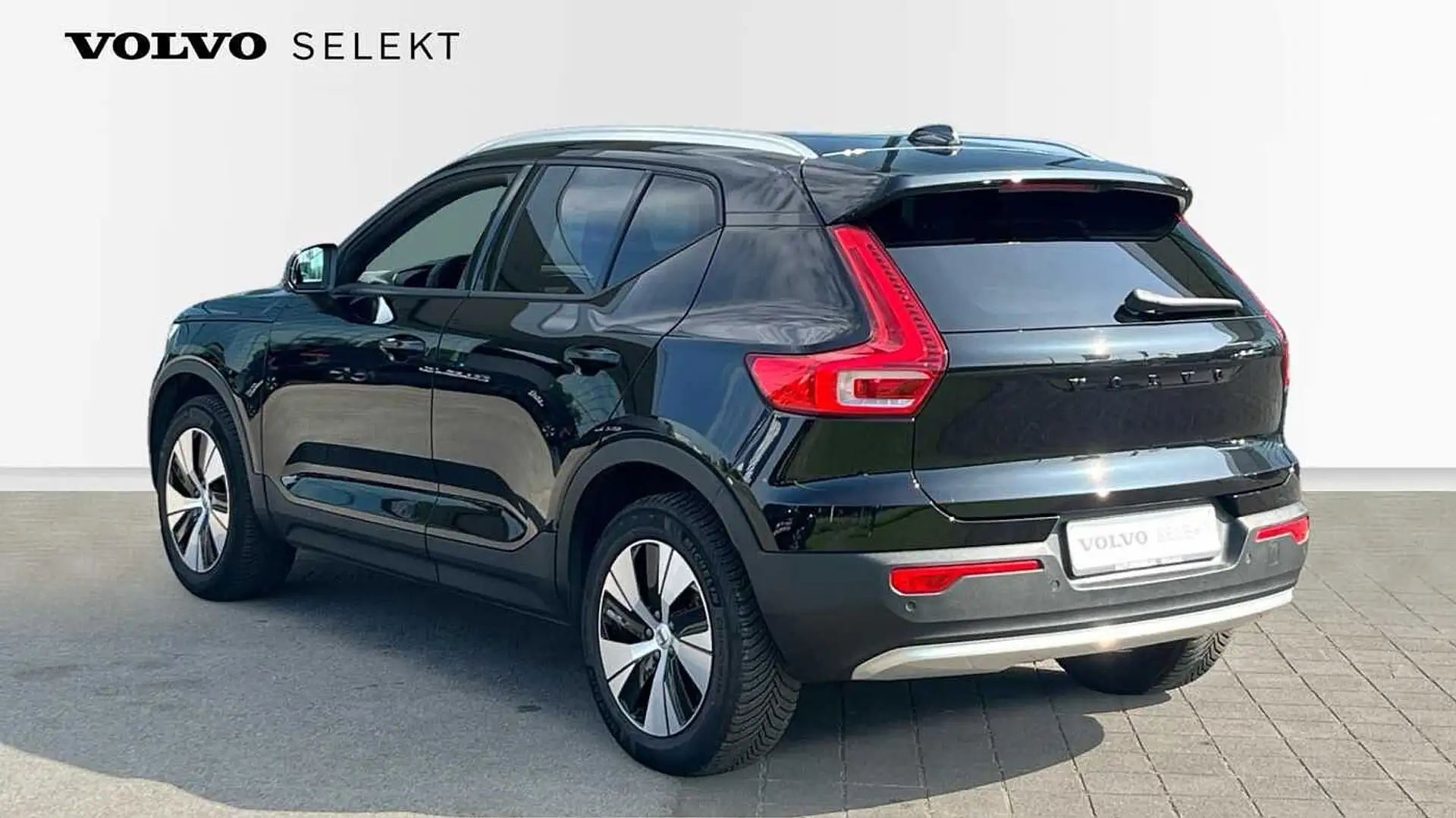 Volvo XC40 Core T2 Automaat | Adapt Cruise Control | BLIS | C Noir - 2