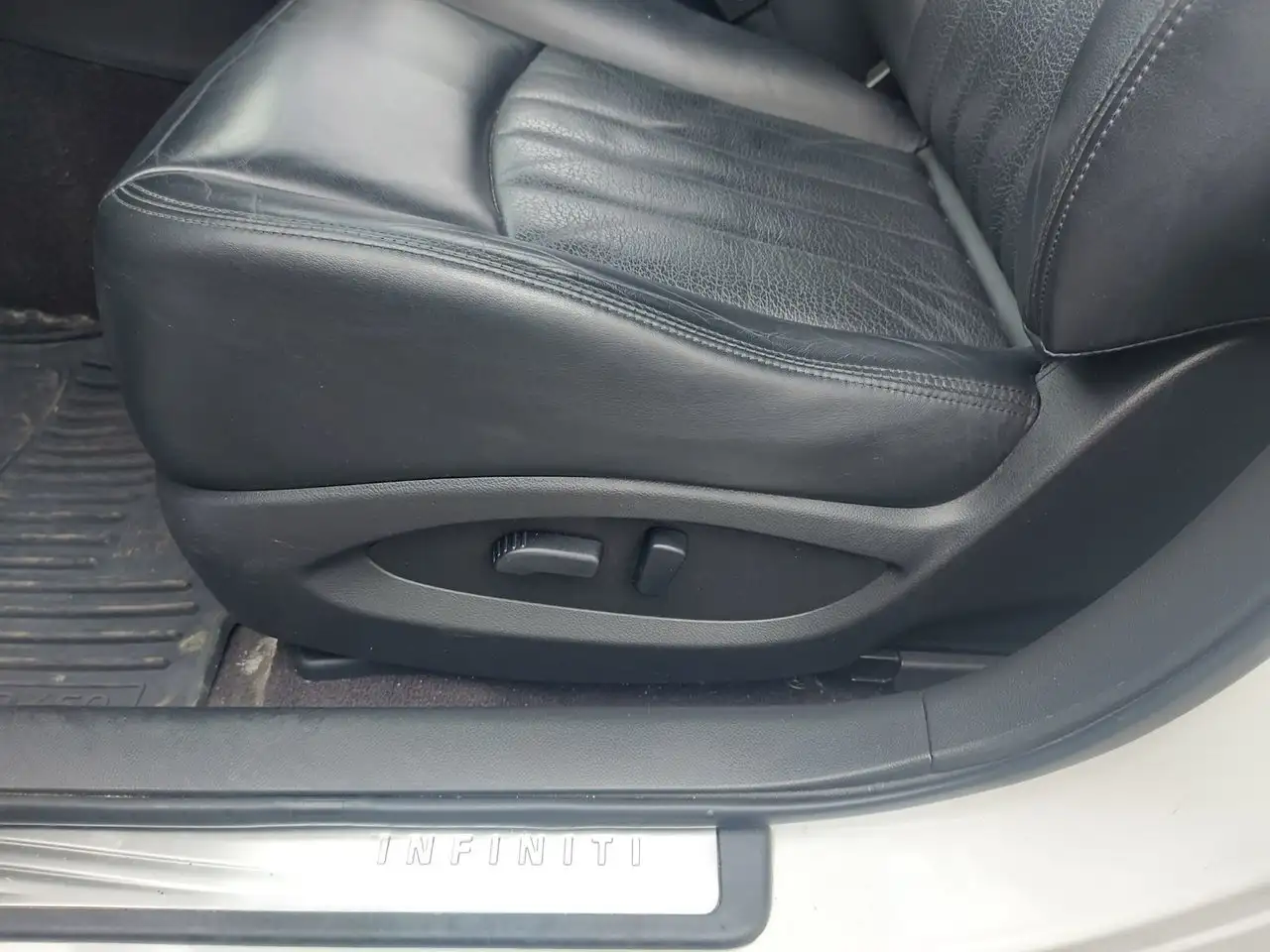 Infiniti QX50 снимка Infiniti QX50