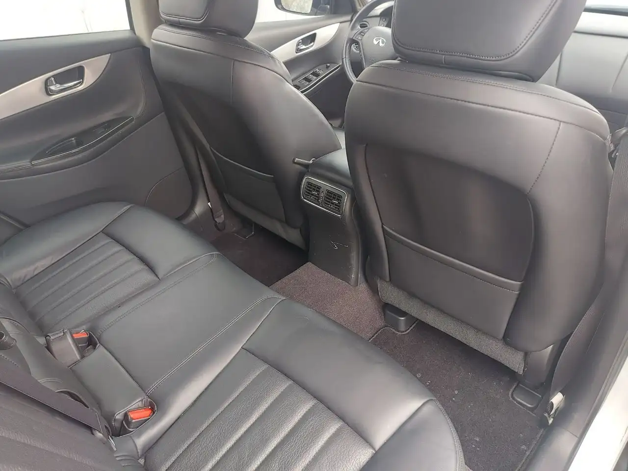 Infiniti QX50 снимка Infiniti QX50
