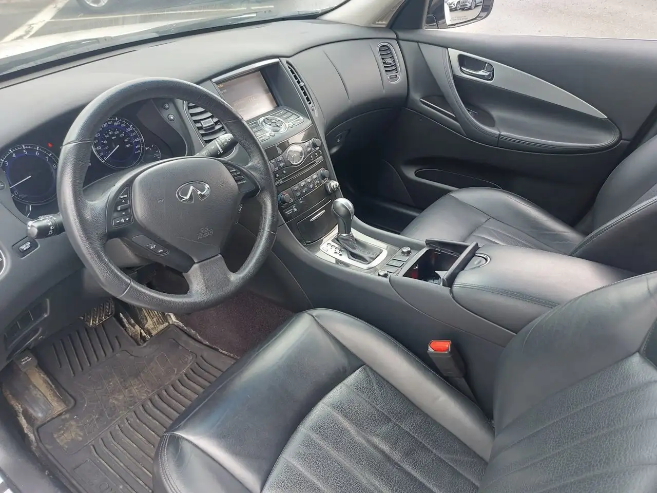 Infiniti QX50 снимка Infiniti QX50