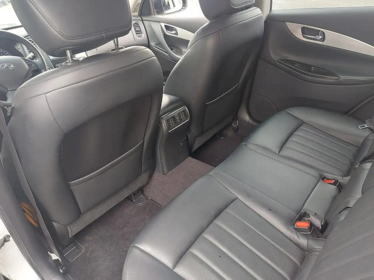 Infiniti QX50 снимка Infiniti QX50