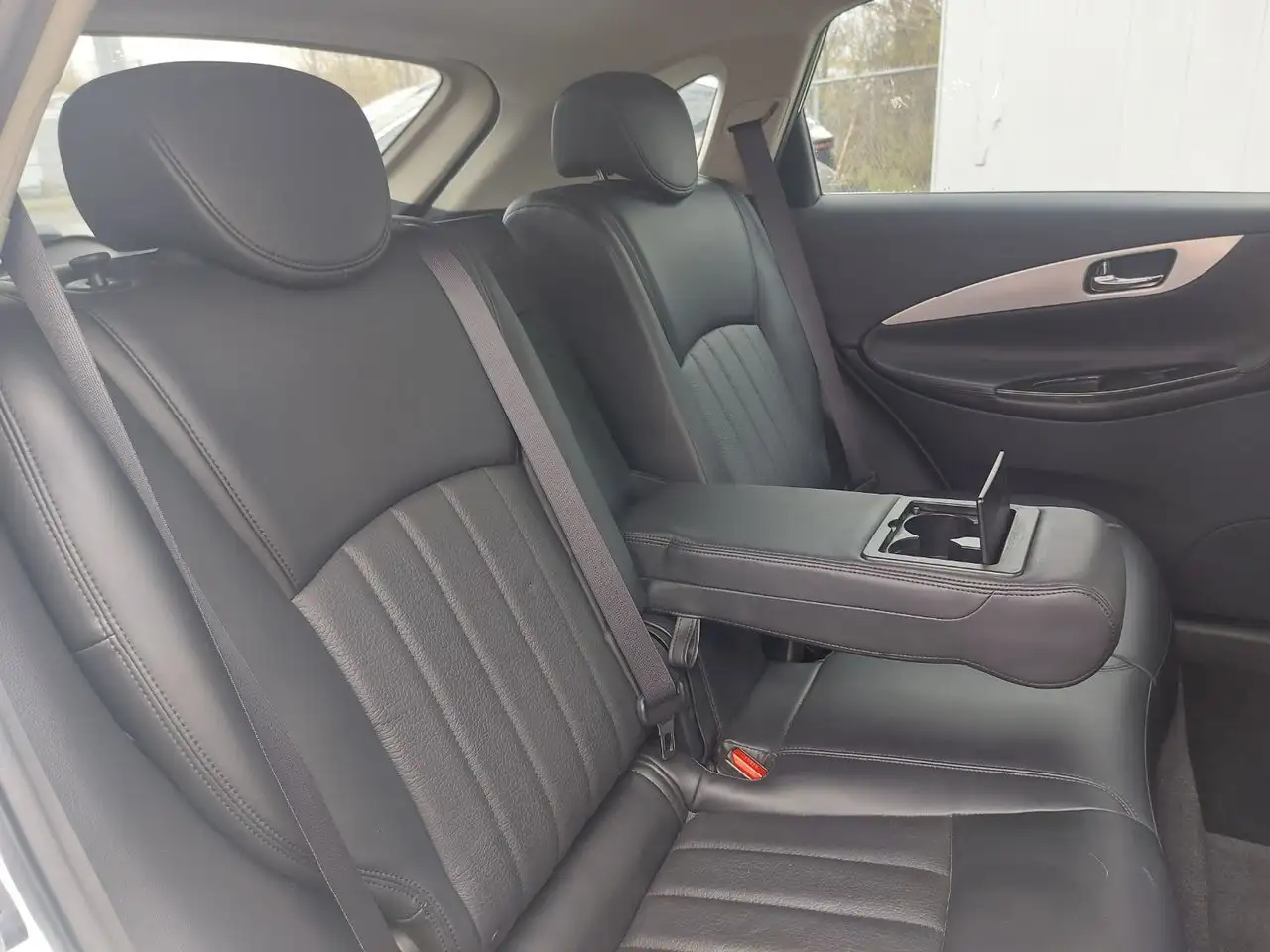 Infiniti QX50 снимка Infiniti QX50