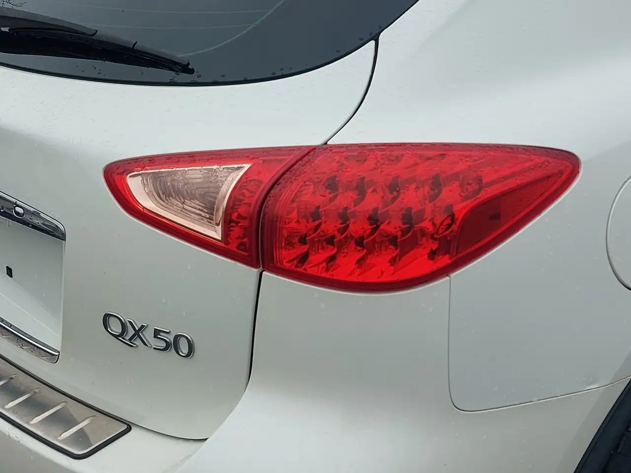 Infiniti QX50 снимка Infiniti QX50