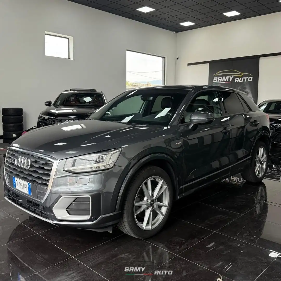 Audi Q2 35 2.0 tdi quattro 150cv s-tronic Grigio - 2