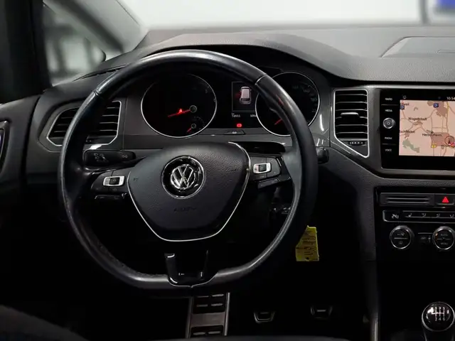 Volkswagen Golf Sportsvan view 10