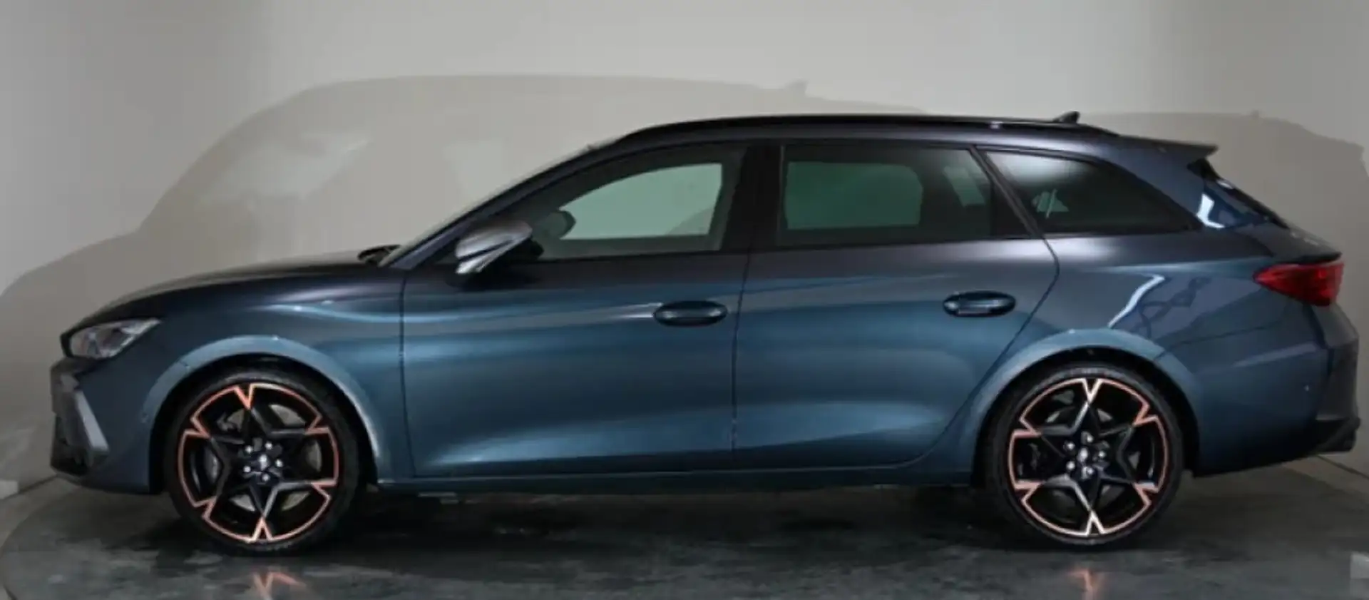 CUPRA Leon ST VZ 333PS 4Drive Matrix|AHK|Pano|Navi Gris - 2