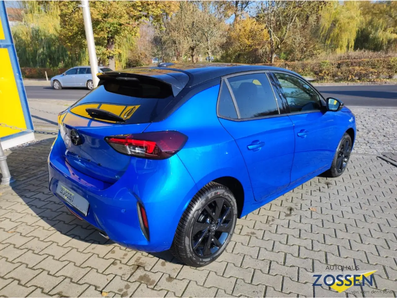 Opel Corsa YES Sitzheizung+Allwetterreifen 4