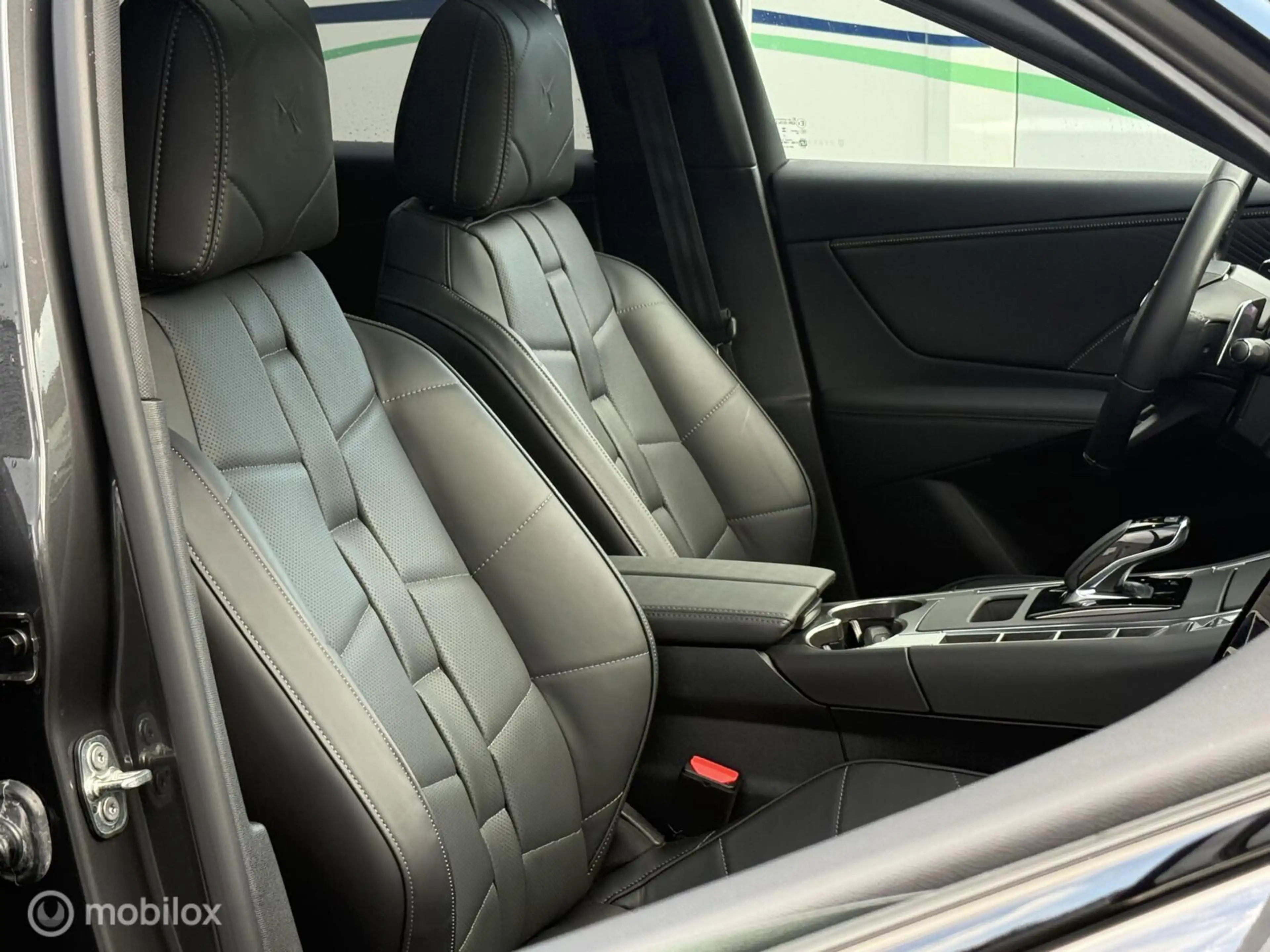 DS Automobiles DS 7 1.6 PHEV 360 4x4 Performance — photo 12